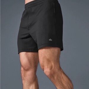 SOLD ALO Yoga Men’s “Conquer React” Performance Short 7” Inseam (L) *BESTSELLER*